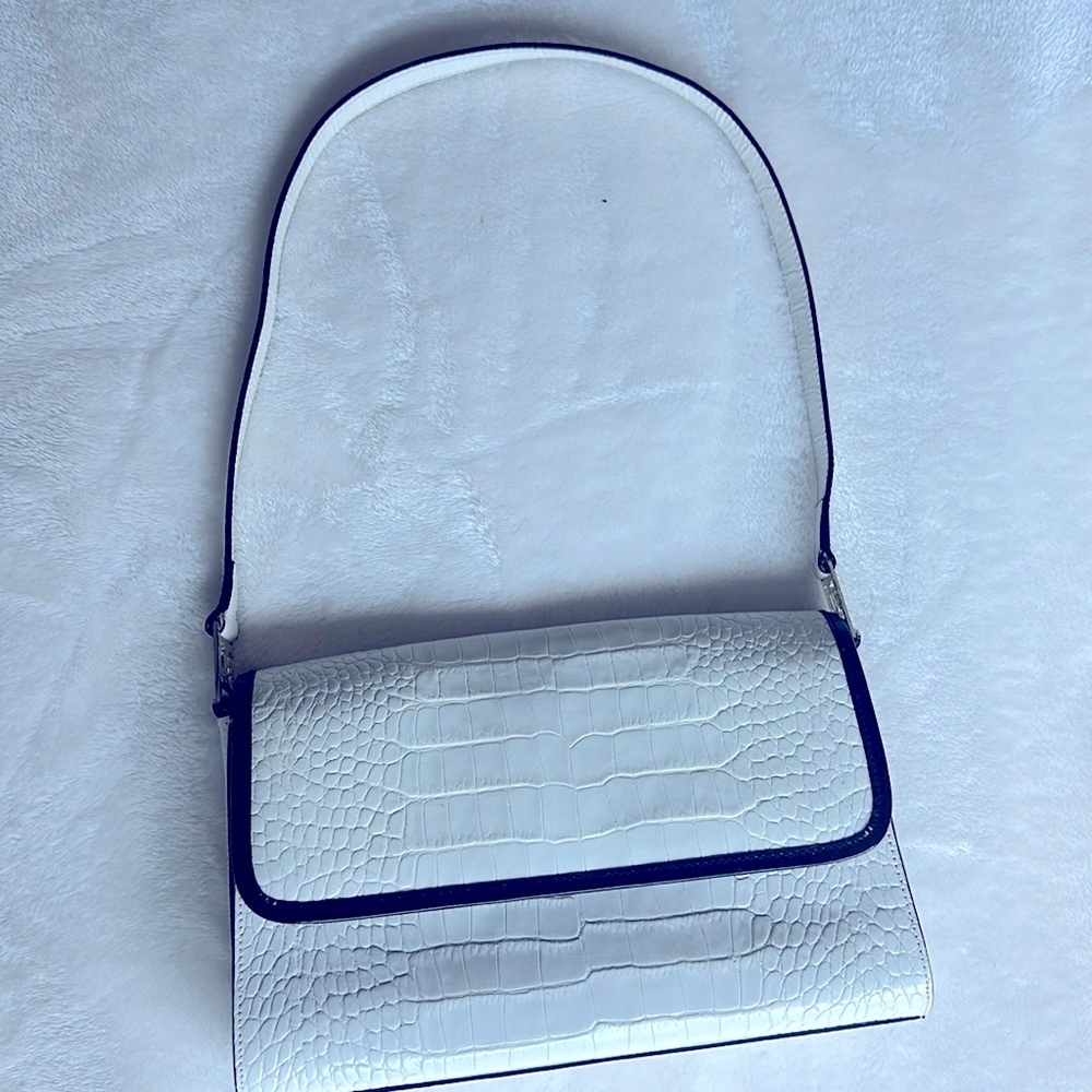Ralf’s Lauren white/ black trimmed bag